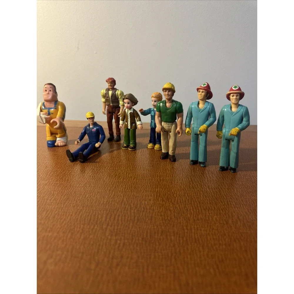 Vtg Fisher Price & Galoob‎ Figures: Husky Helper, A Team Viper, Adventure People